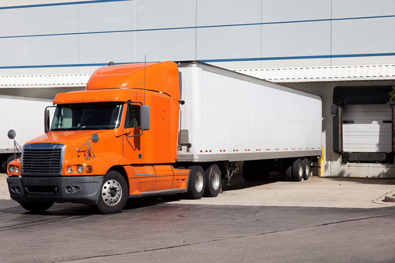 Tractor-Trailer-Towing-Cow-Creek-Towing Tractor Trailer Towing
