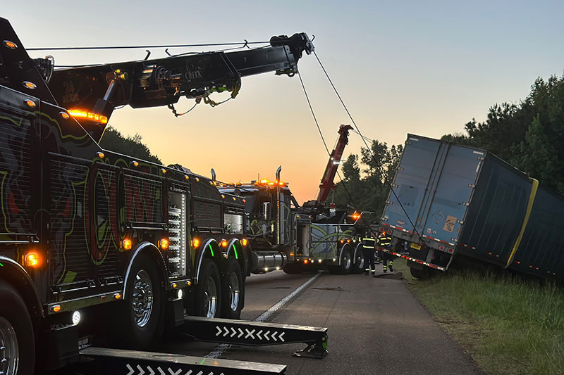 Tractor-Trailer-Towing-Roll-Over-Recovery Tractor Trailer Towing